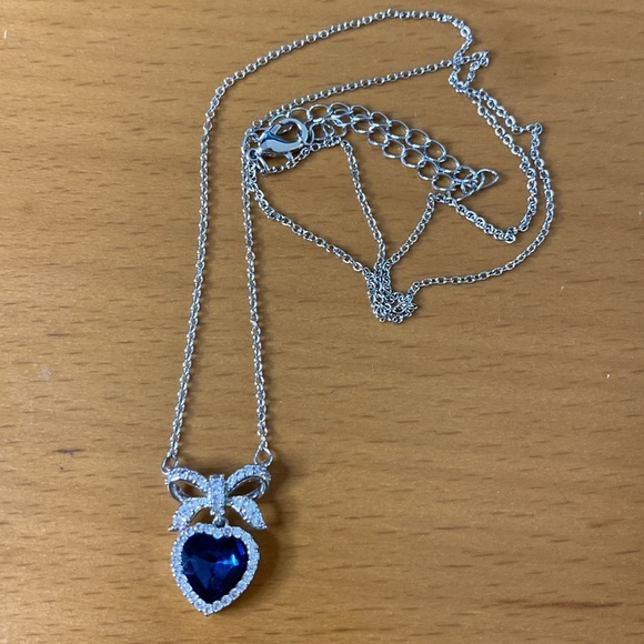 Sterling Silver Overlay Swarovski Crystal Pendent Necklace New - Picture 3 of 6